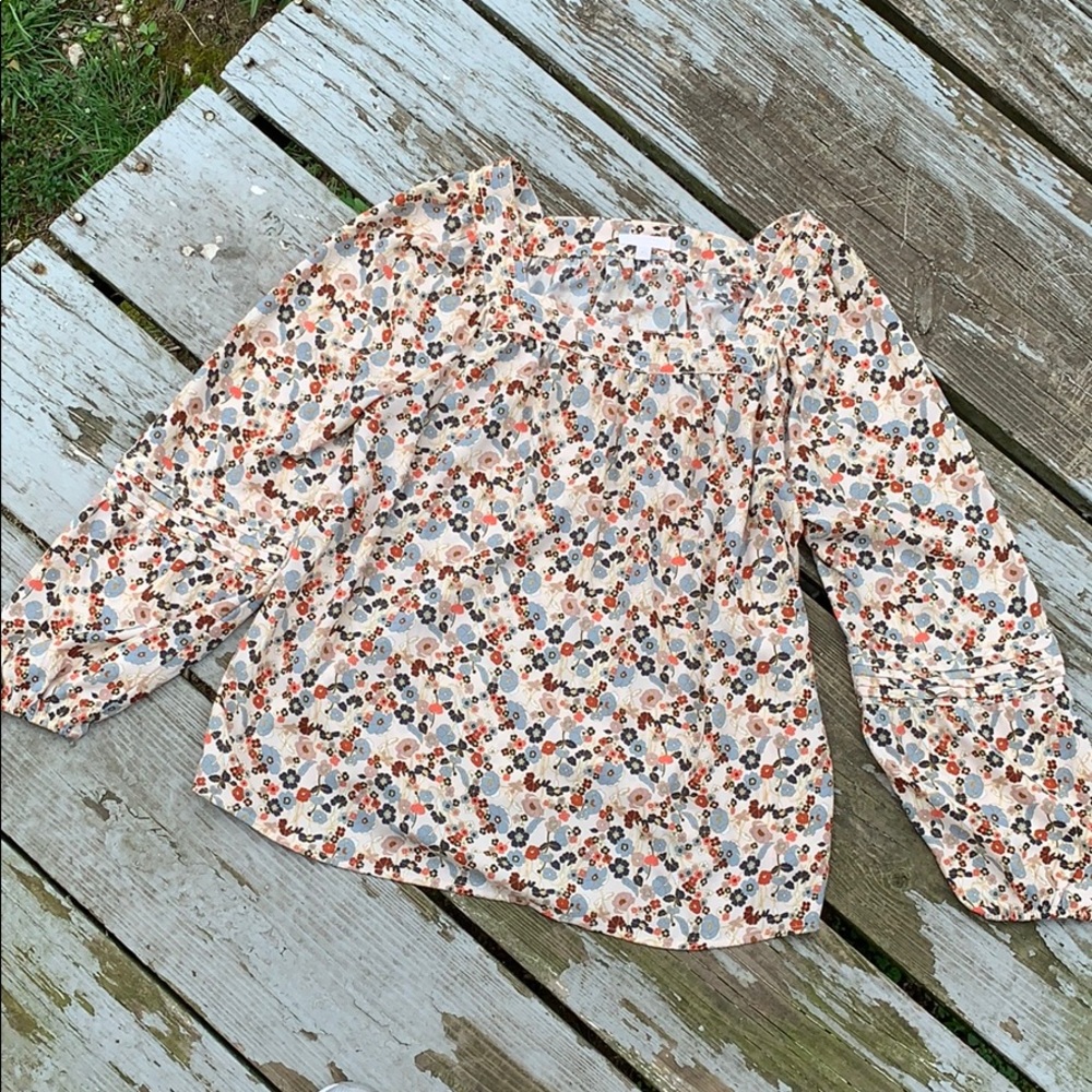 🌻 5 for $25 Lauren Conrad Bohemian Floral Shirt